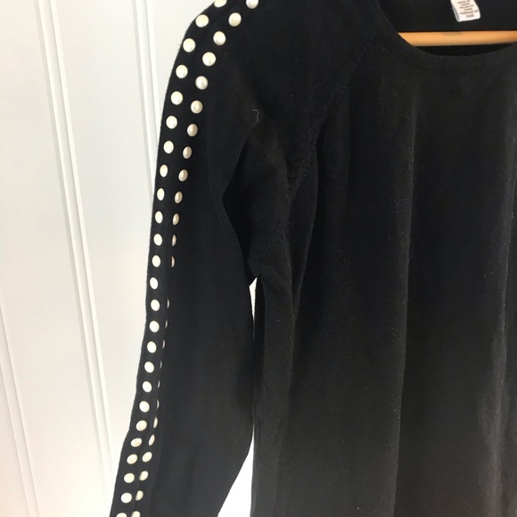 Calvin Klein - Picture 2 of 2